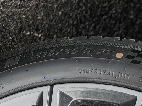 2025�� xDrive 30Li ������M�˶���ҹ��װ