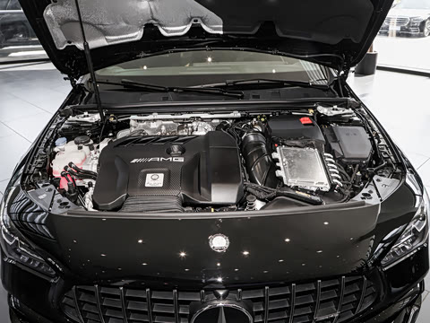 2025�� AMG CLA 45 S 4MATIC+