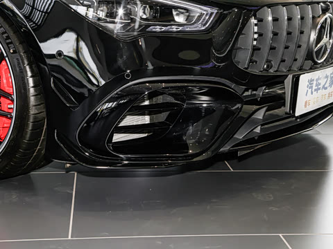 2025�� AMG CLA 45 S 4MATIC+