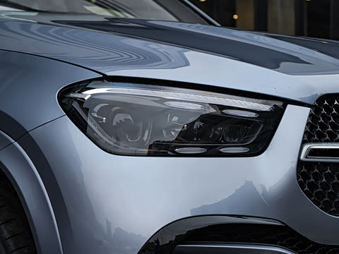 2025�� �Ŀ� GLE 450 4MATIC ������