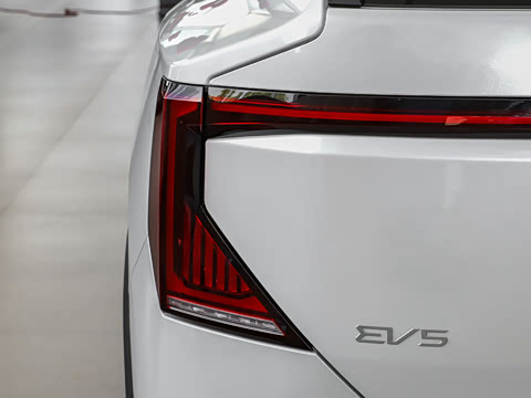 2025�� 720 Light