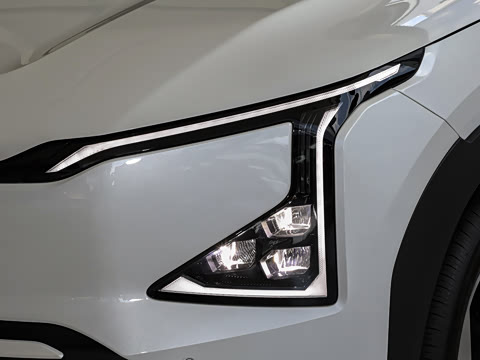 2025�� 720 Light