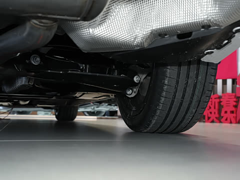 2026�� 325Li M�˶���װ