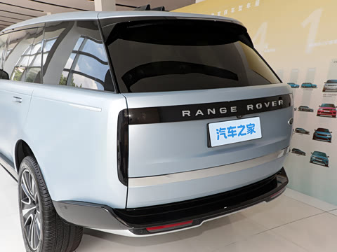 2026�� 3.0 L6 400PS AB�����