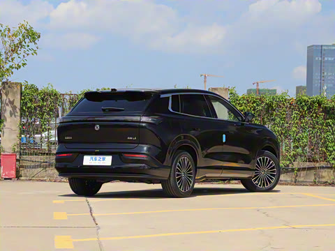 2025�� 185KM�����