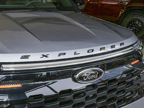 2025�� 2.3T EcoBoost ���ش�Խ�� 5��