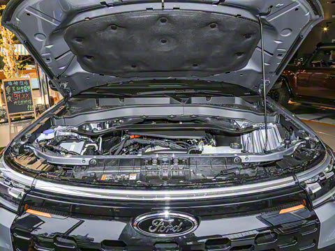 2025�� 2.3T EcoBoost ���ش�Խ�� 5��