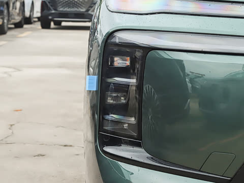 2025�� ������