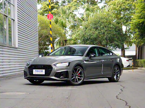 2025�� Sportback ��ذ� 40 TFSI quattro ����������