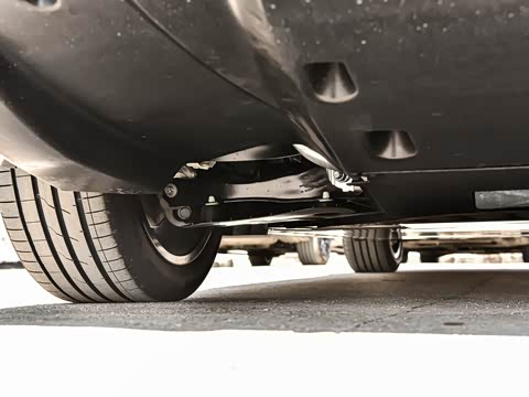 2026�� �Ŀ� eDrive 35L M�˶���װ