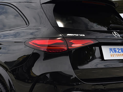 2026�� �Ŀ� AMG GLC 43 4MATIC