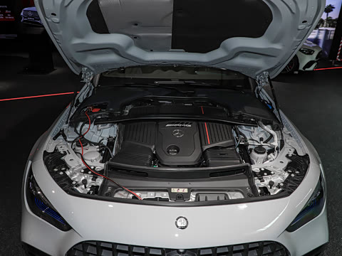 2026�� �Ŀ� AMG CLE 53 4MATIC+ ������ܳ�