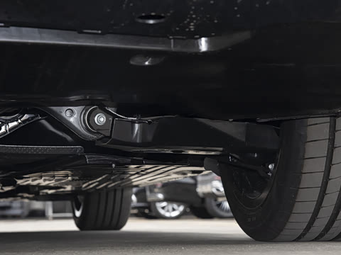 2026�� C 260 L �˶��ر��