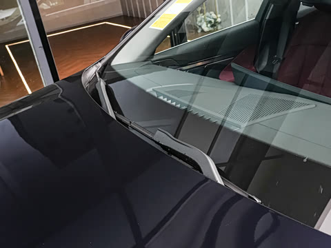 2026�� 530Li ������ M�˶���װ