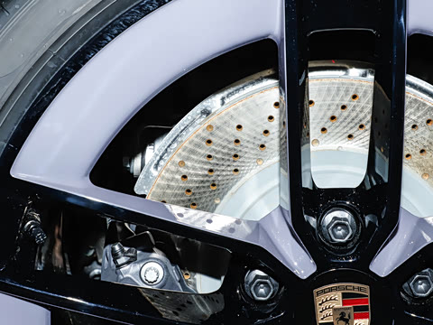 2026�� Carrera 3.0T