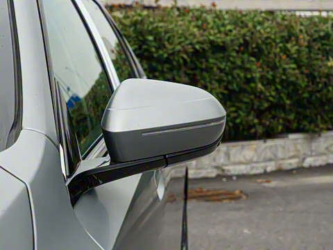 2026�� 530Li ������ M�˶���װ