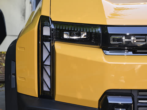 2025�� 215Զ�а�