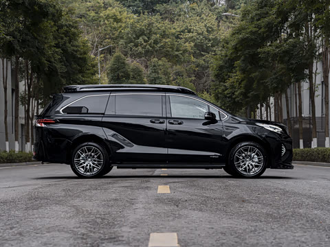 2026�� 2.5L ˫������������