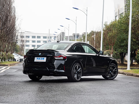 2026�� M240i xDrive