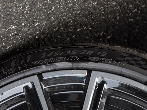 2026�� M240i xDrive