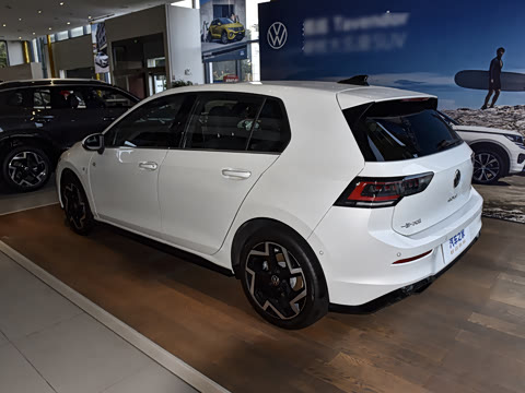 2026�� 300TSI R-Line