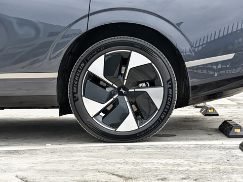 2026�� ���� 665Ultra