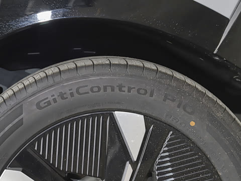 2025�� ����200 Pro