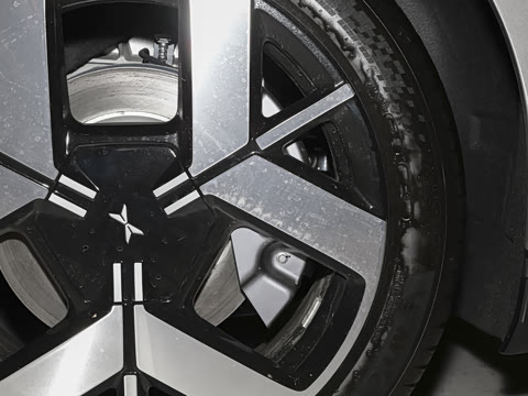 2026�� ���� 725 Max �콢��