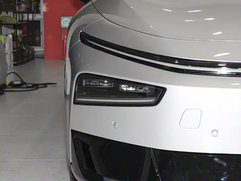 2026�� ���� 725 Max �콢��