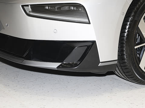 2026�� ���� 725 Max �콢��