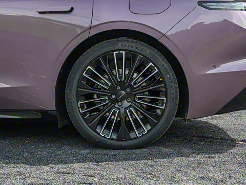 2025�� 240����Ultra