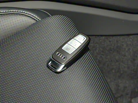 2026 45 TFSI quattro ѡ