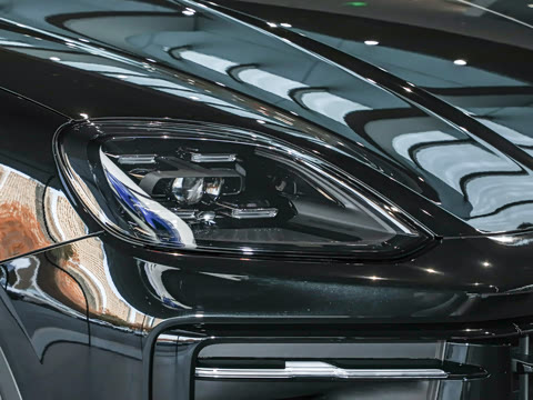 2026�� Cayenne Coup�� 3.0T