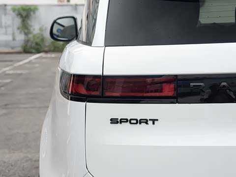 2026�� 400PS Dynamic SE