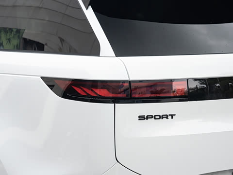 2026�� 400PS Dynamic SE