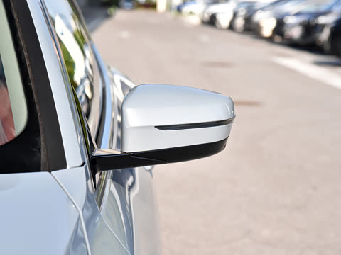 2026�� 425i M�˶���װ