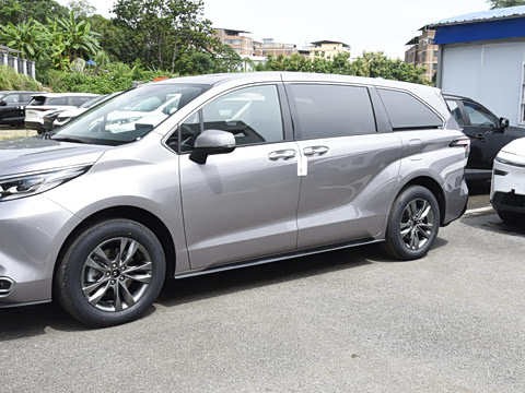 2027�� 2.5L ˫������������
