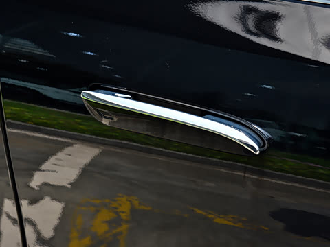 2026�� �Ŀ�� E 300 L ʱ����