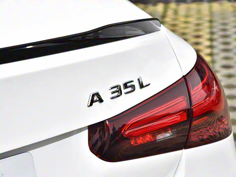 2026�� AMG A 35 L 4MATIC