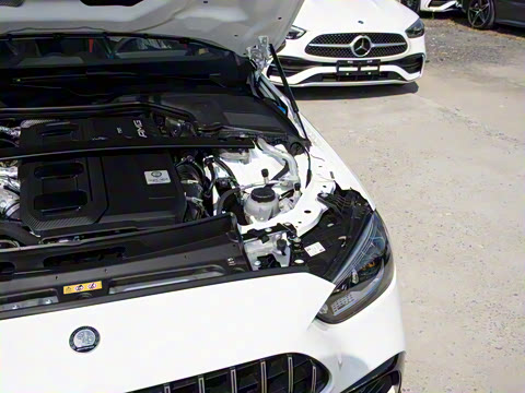 2026�� AMG C 43 4MATIC