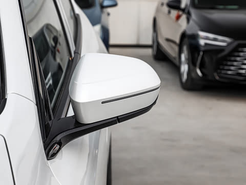 2026�� xDrive25L M�˶���ҹ��װ