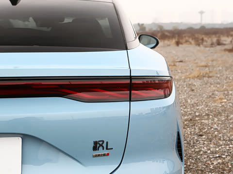 2025�� EV 701KM�����״�������