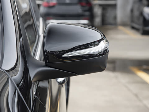 2026�� �Ŀ� GLE 450 4MATIC ʱ����