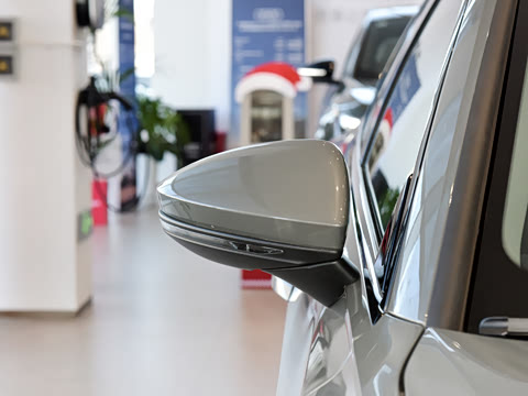 2025�� allroad quattro 55 TFSI ��̽�ռ�