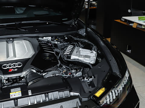 2025��  RS 6 4.0T Avant performance