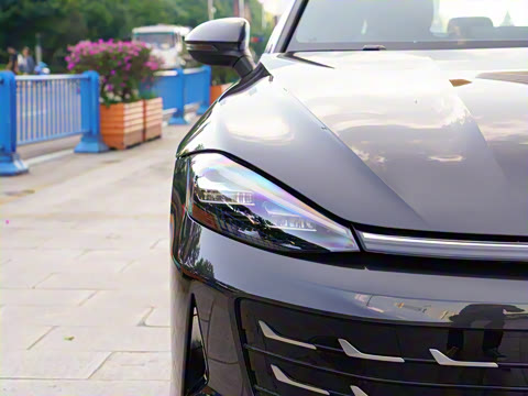 2026�� ���L 300TSI ��а�