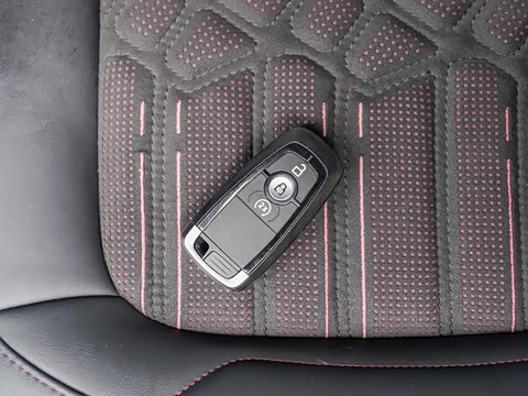 2025�� 2.3T ����SV7 �͹���