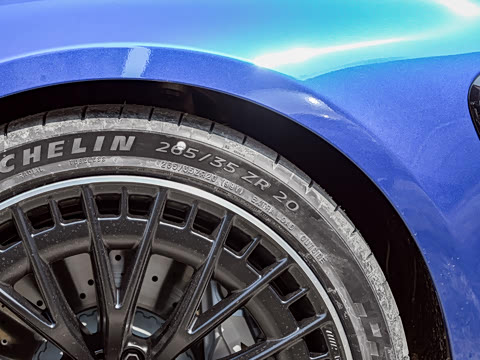 2026�� AMG CLE 53 4MATIC+ ������ܳ�