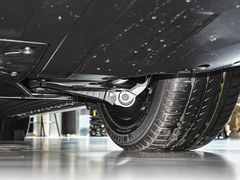 2026�� ���� 725 Max �콢��