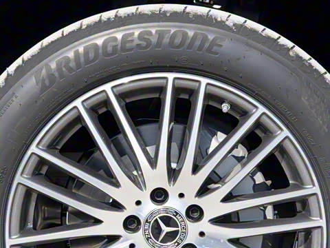 2026�� GLC 300 L 4MATIC ������ 5��